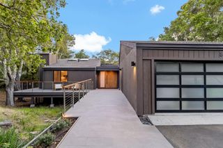 8 Hawkview Street, Portola Valley, CA 94028