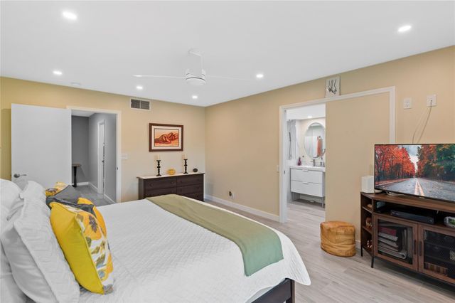 3063 N PALM AIRE Drive 3063, Pompano Beach, FL 33069