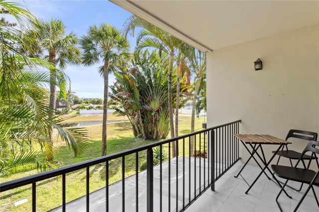3063 N PALM AIRE Drive 3063, Pompano Beach, FL 33069