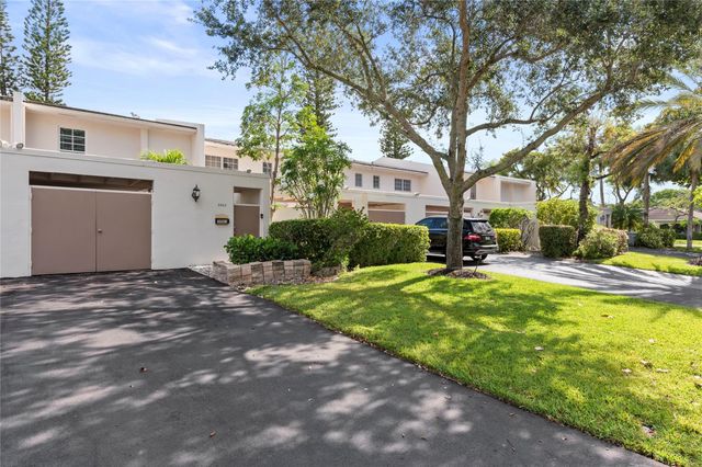 3063 N PALM AIRE Drive 3063, Pompano Beach, FL 33069
