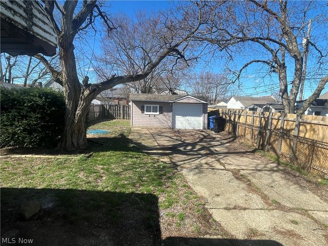 4464 W 138th Street, Cleveland, OH 44135