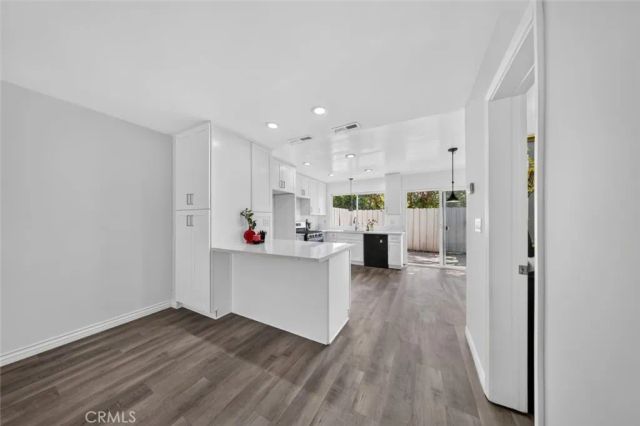 16733 Parthenia Street 5, Northridge, CA 91343