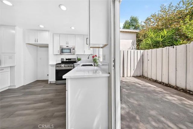16733 Parthenia Street 5, Northridge, CA 91343