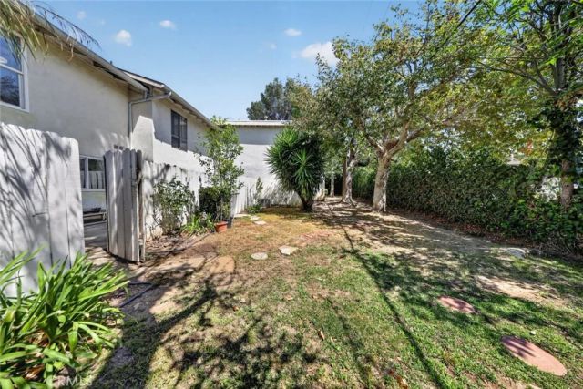 16733 Parthenia Street 5, Northridge, CA 91343