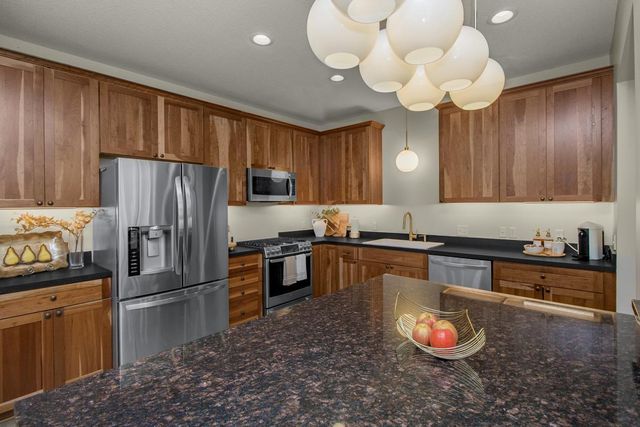 190 Elm Street, Saint Paul, MN 55102