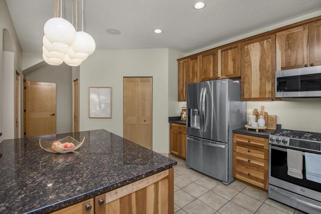 190 Elm Street, Saint Paul, MN 55102