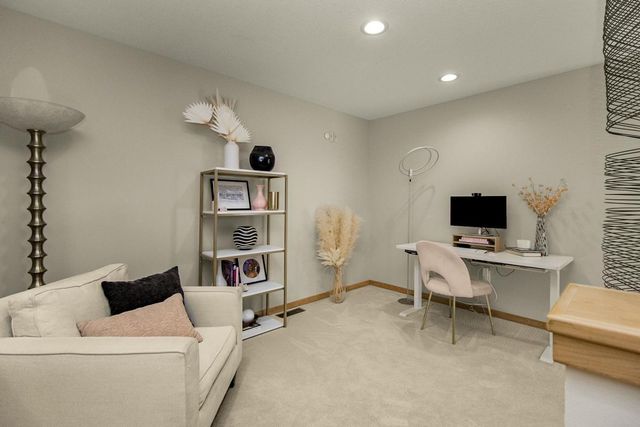 190 Elm Street, Saint Paul, MN 55102