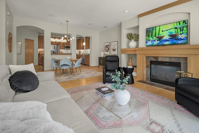 190 Elm Street, Saint Paul, MN 55102