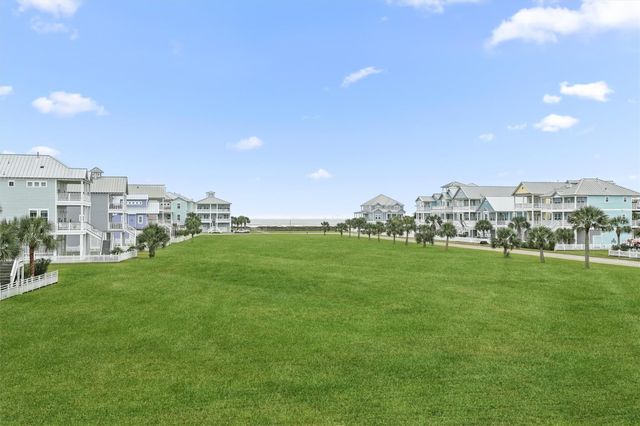 11418 Starfish Lane, Galveston, TX 77554