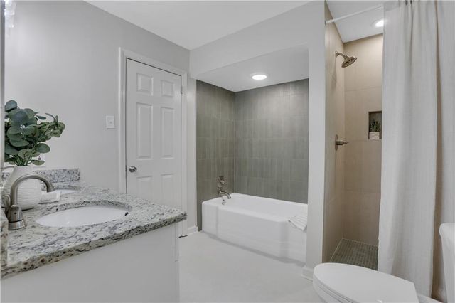 2982 Valley Ridge Drive, Decatur, GA 30032