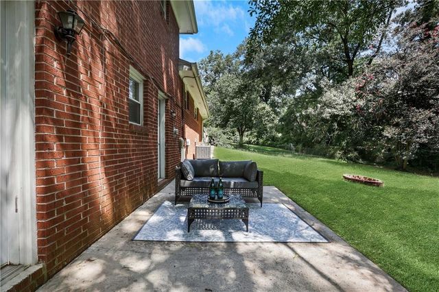 2982 Valley Ridge Drive, Decatur, GA 30032