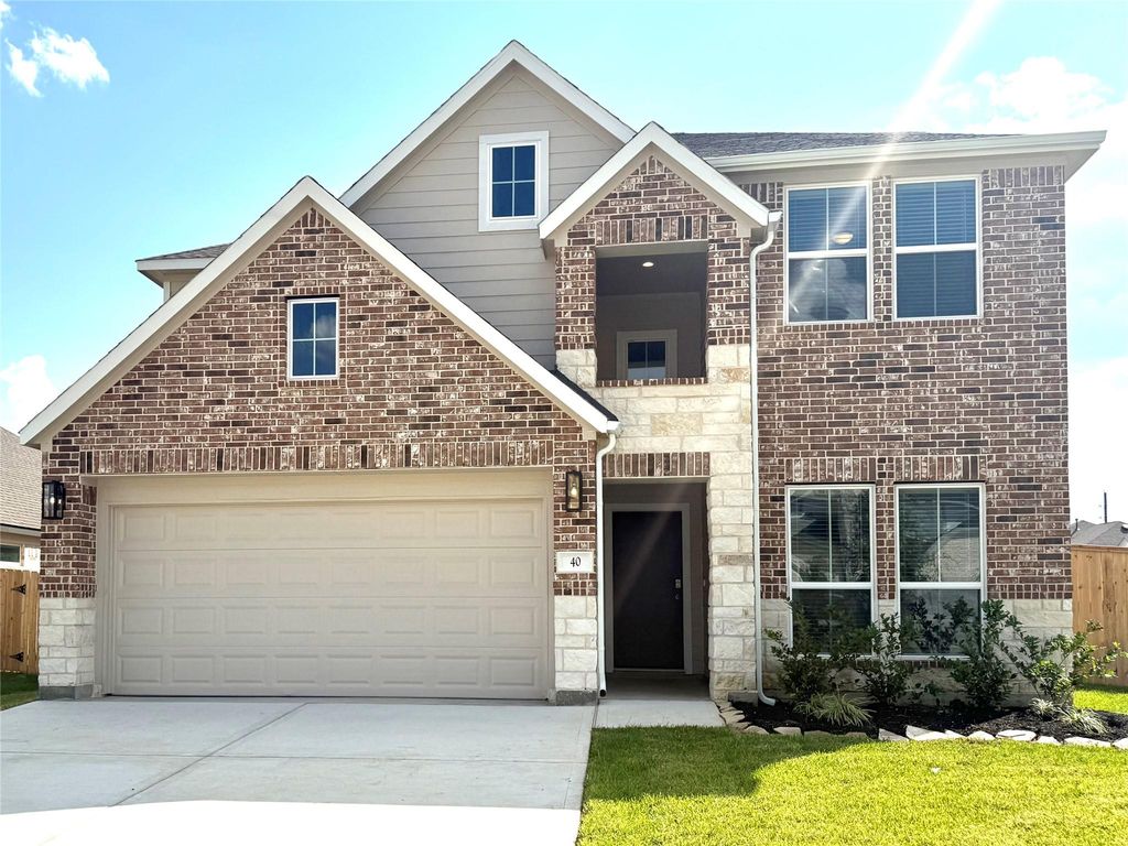 40 Shining Point, Waller, TX 77484
