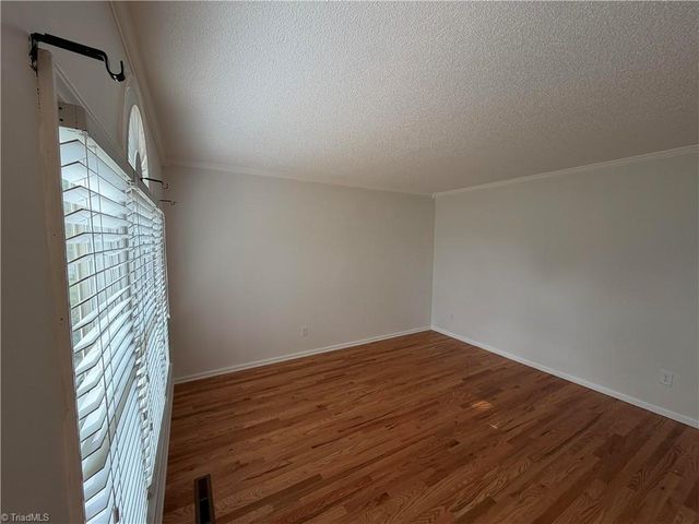2251 Nettlebrook Drive, Winston-salem, NC 27106