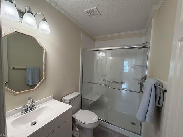 2251 Nettlebrook Drive, Winston-salem, NC 27106