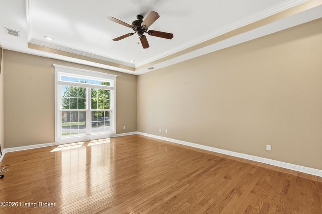 106 Remington Dr, Bardstown, KY 40004