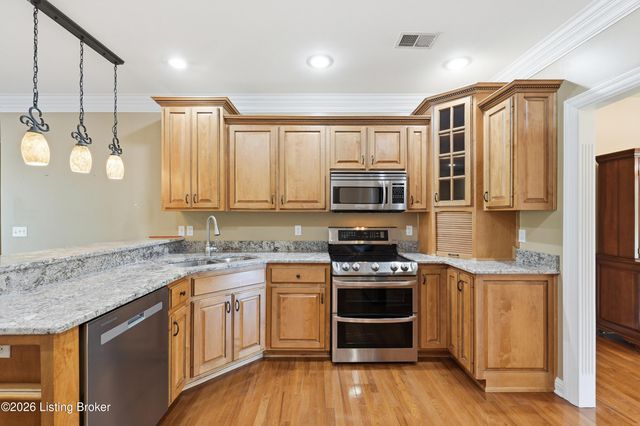 106 Remington Dr, Bardstown, KY 40004