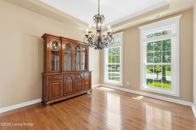 106 Remington Dr, Bardstown, KY 40004
