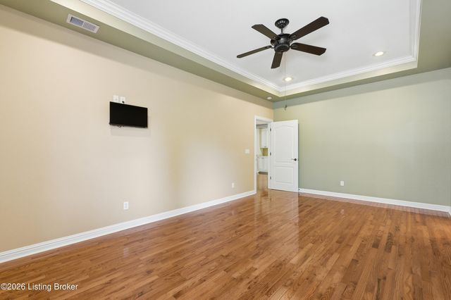 106 Remington Dr, Bardstown, KY 40004