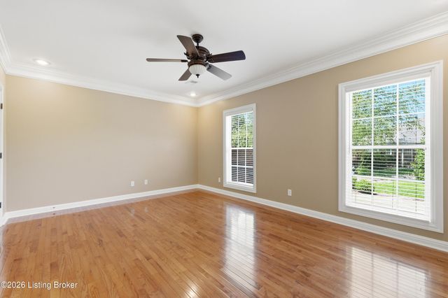 106 Remington Dr, Bardstown, KY 40004