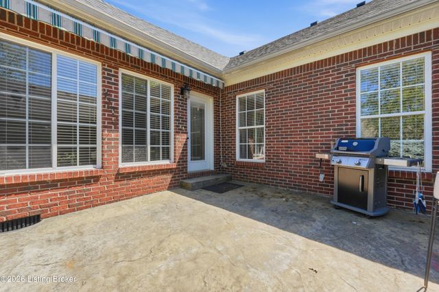 106 Remington Dr, Bardstown, KY 40004