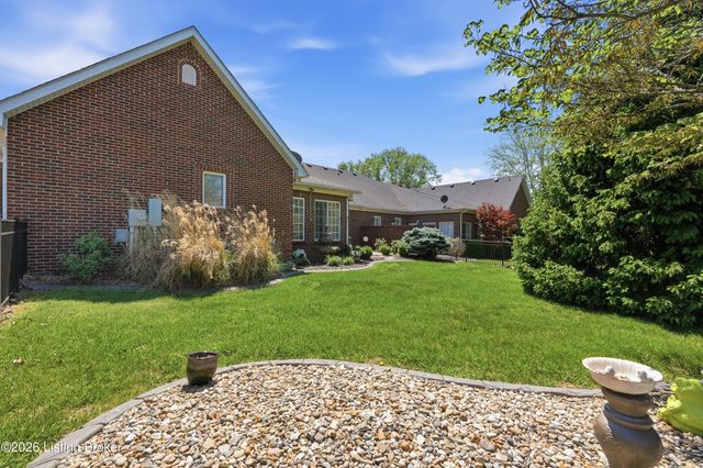 106 Remington Dr, Bardstown, KY 40004
