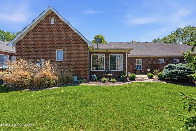106 Remington Dr, Bardstown, KY 40004