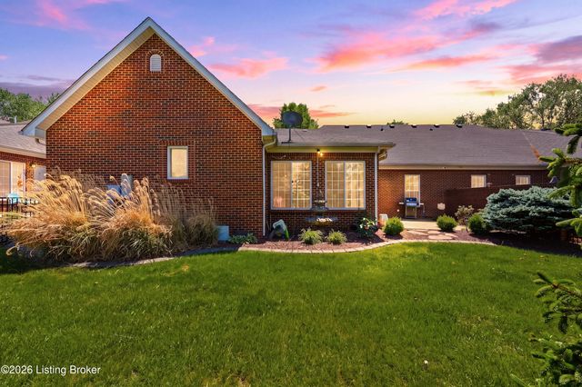 106 Remington Dr, Bardstown, KY 40004