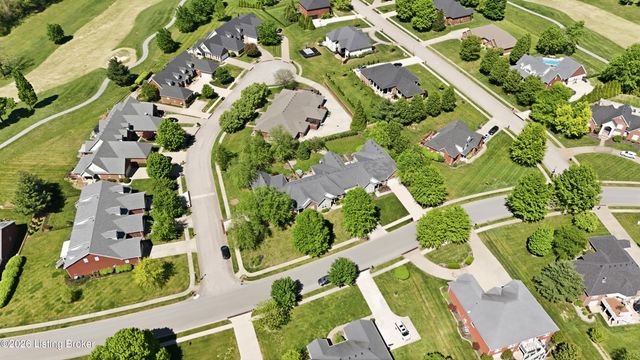 106 Remington Dr, Bardstown, KY 40004