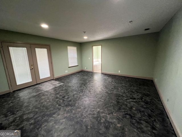 1626 Meadow Lane SE, Darien, GA 31305