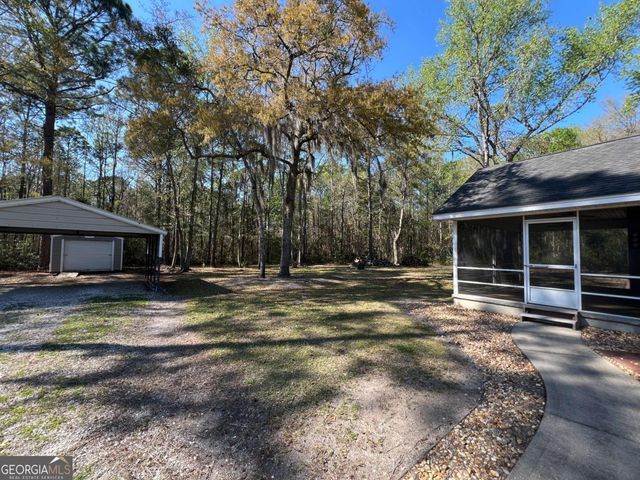 1626 Meadow Lane SE, Darien, GA 31305