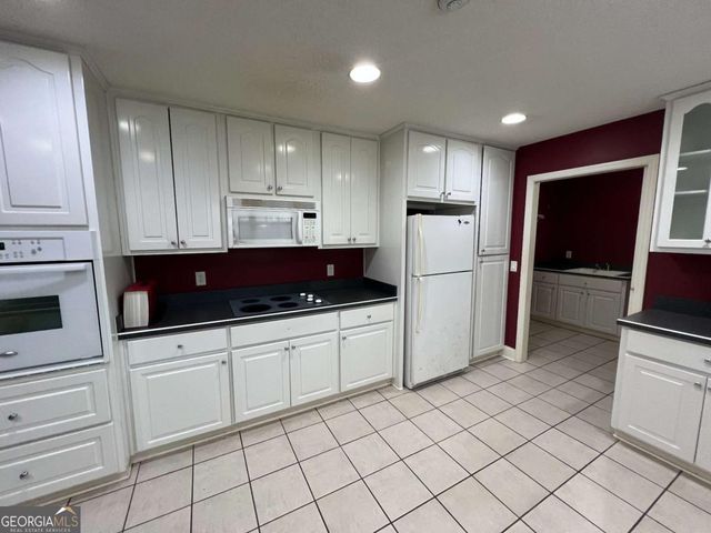 1626 Meadow Lane SE, Darien, GA 31305