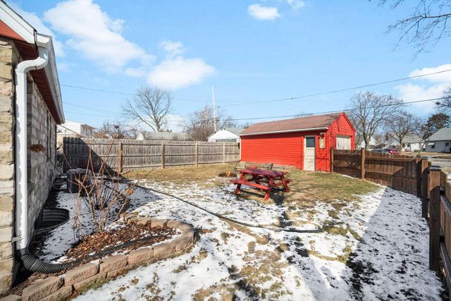 4602 W Sumac PLACE, Milwaukee, WI 53219