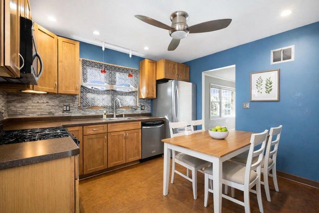 4602 W Sumac PLACE, Milwaukee, WI 53219