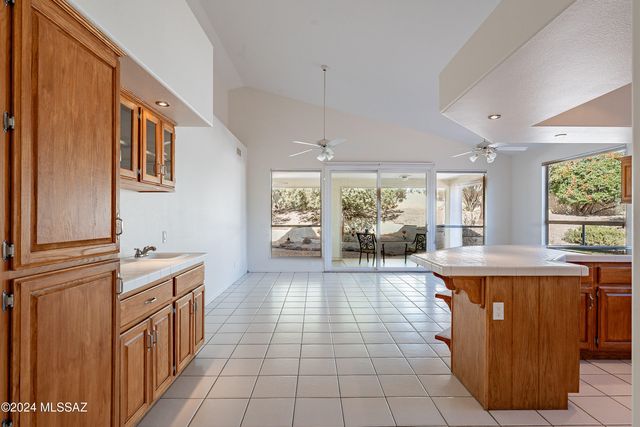 38194 S Samaniego Dr, Tucson, AZ 85739