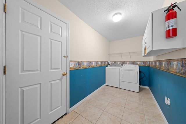 523 CHESTNUT AVENUE, Orange City, FL 32763