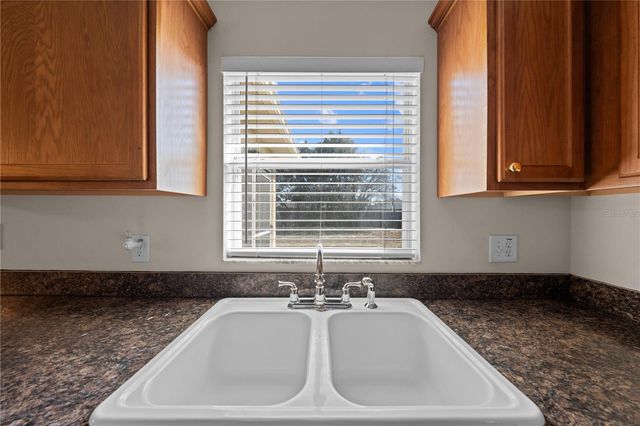 523 CHESTNUT AVENUE, Orange City, FL 32763