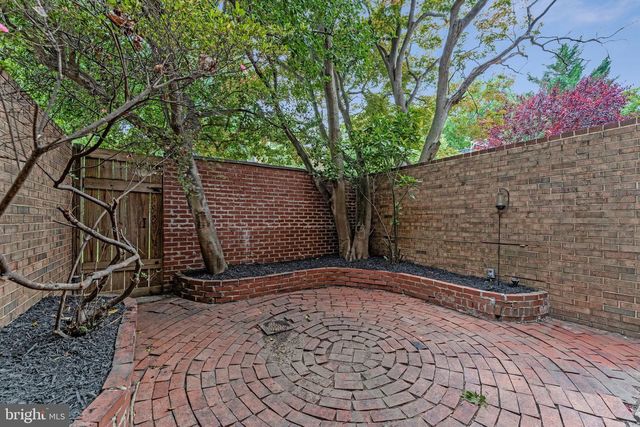 712 6TH ST SW, Washington, DC 20024