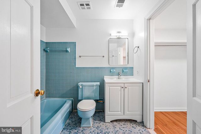 712 6TH ST SW, Washington, DC 20024