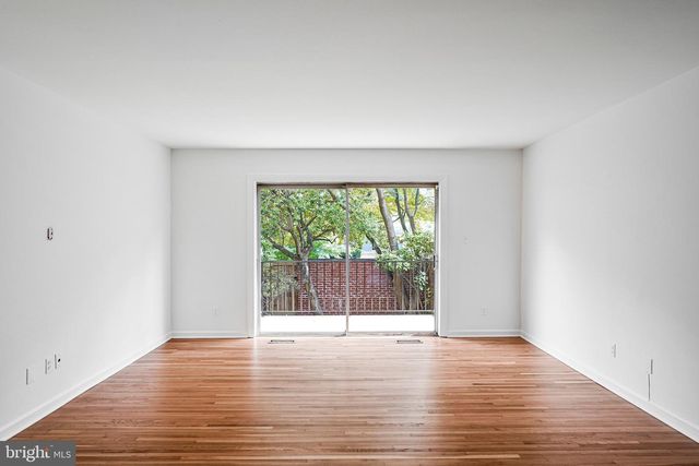 712 6TH ST SW, Washington, DC 20024