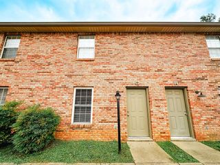 108 Ballygar St Apt G, Clarksville, TN 37043
