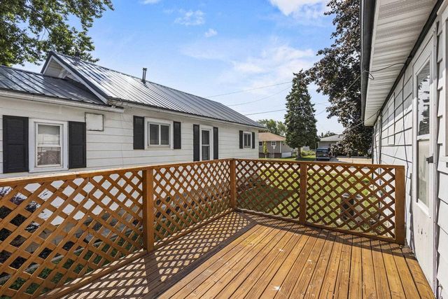 1222 KNAPP STREET, Oshkosh, WI 54902