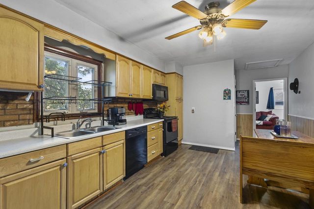 1222 KNAPP STREET, Oshkosh, WI 54902