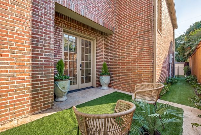 7908 Hanover Street, Dallas, TX 75225