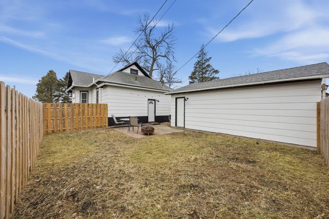 208 1 Avenue SE, Dilworth, MN 56529