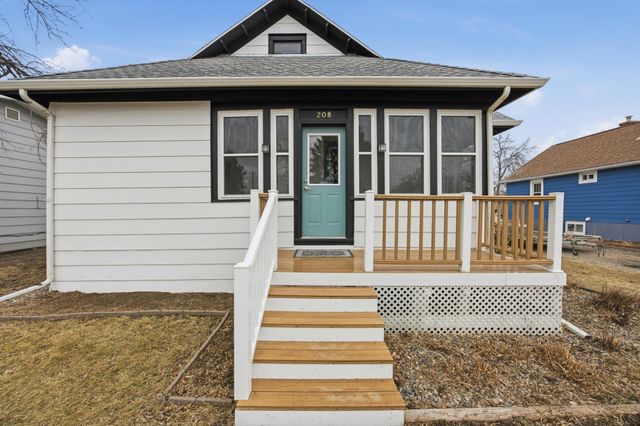 208 1 Avenue SE, Dilworth, MN 56529