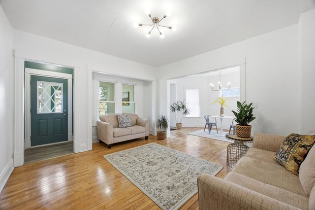 208 1 Avenue SE, Dilworth, MN 56529