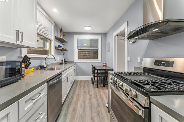 2421 Hilgard Ave, Berkeley, CA 94709