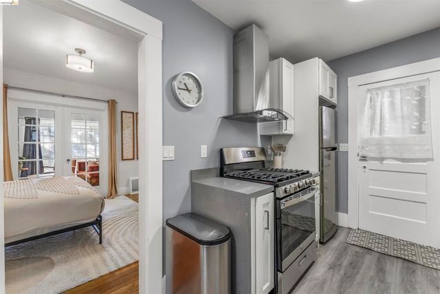 2421 Hilgard Ave, Berkeley, CA 94709