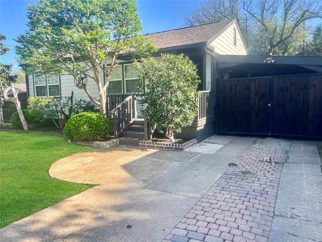 2212 Barlow Avenue, Dallas, TX 75224