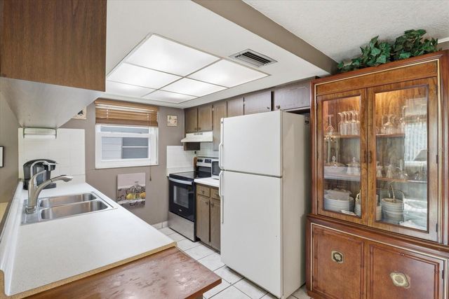 7410 GULF HIGHLANDS DRIVE, Port Richey, FL 34668